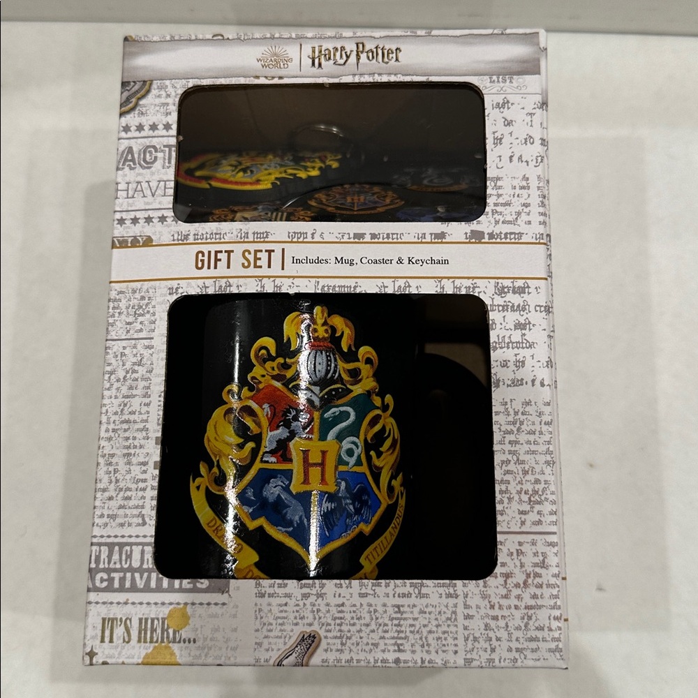 Pyramid International Harry Potter 'Colourful Crest' Gift Set
